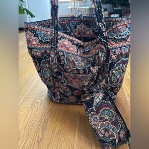 Vera Bradley shoulder tote with matching wristlet